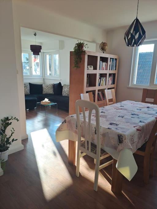 Classe 3 Etoiles, Parking Gratuit, Proche Centre-ville Apartment